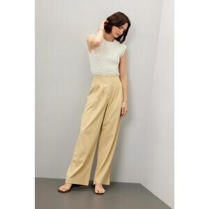 Love, Whit by Whitney Port Beige Pleated Trousers Size 6 with Fabric Pull